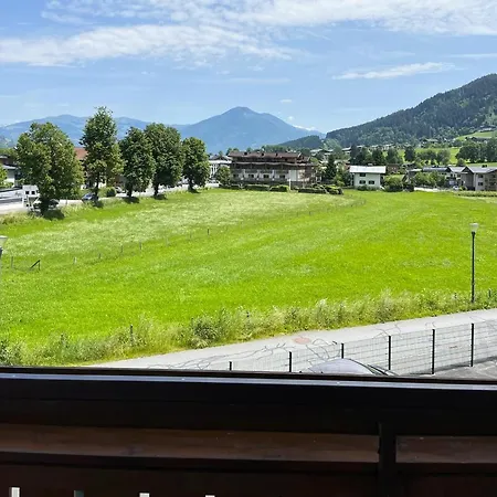 Zachary- 2 Bedroom -austrian Alpine Getaways Appartement *