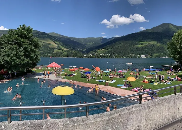 Zachary- 2 Bedroom -austrian Alpine Getaways