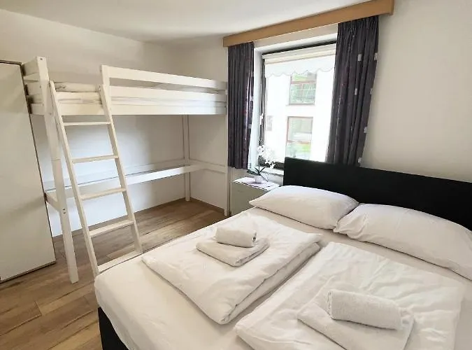 Zachary- 2 Bedroom -austrian Alpine Getaways Daire